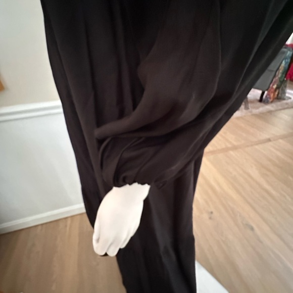 Black off the shoulder maxi dress - Picture 6 of 8